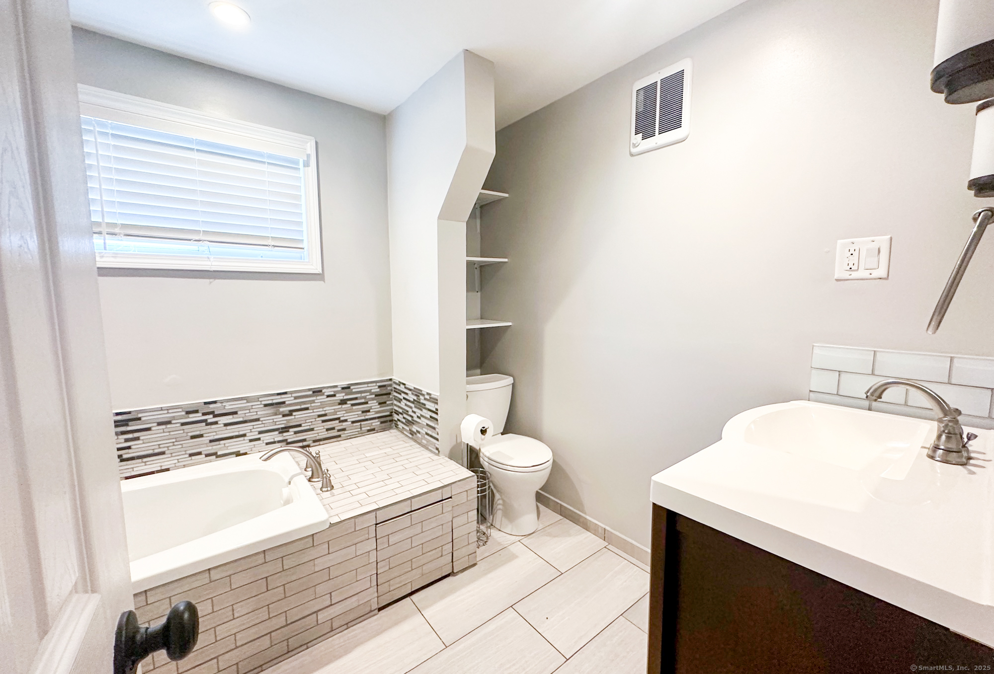 176 Wolcott Hill Road Wethersfield, CT 06109 - Photo 9 of 14