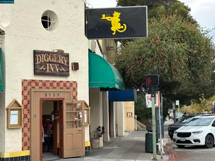 $849,000 | 4426 Park Boulevard, Oakland, CA 94602