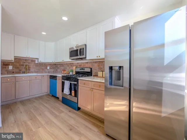 $239,000 | 520 Rively Avenue, Glenolden, PA 19036