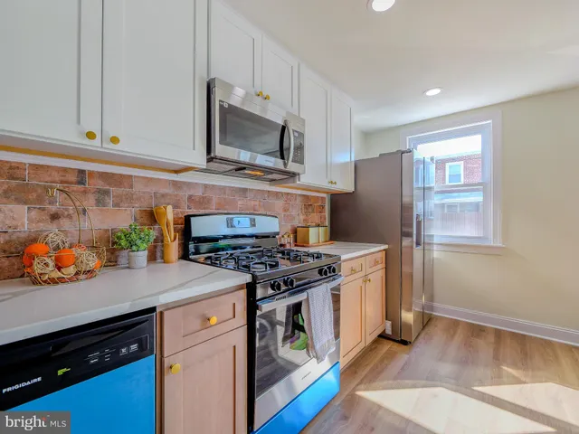 $239,000 | 520 Rively Avenue, Glenolden, PA 19036