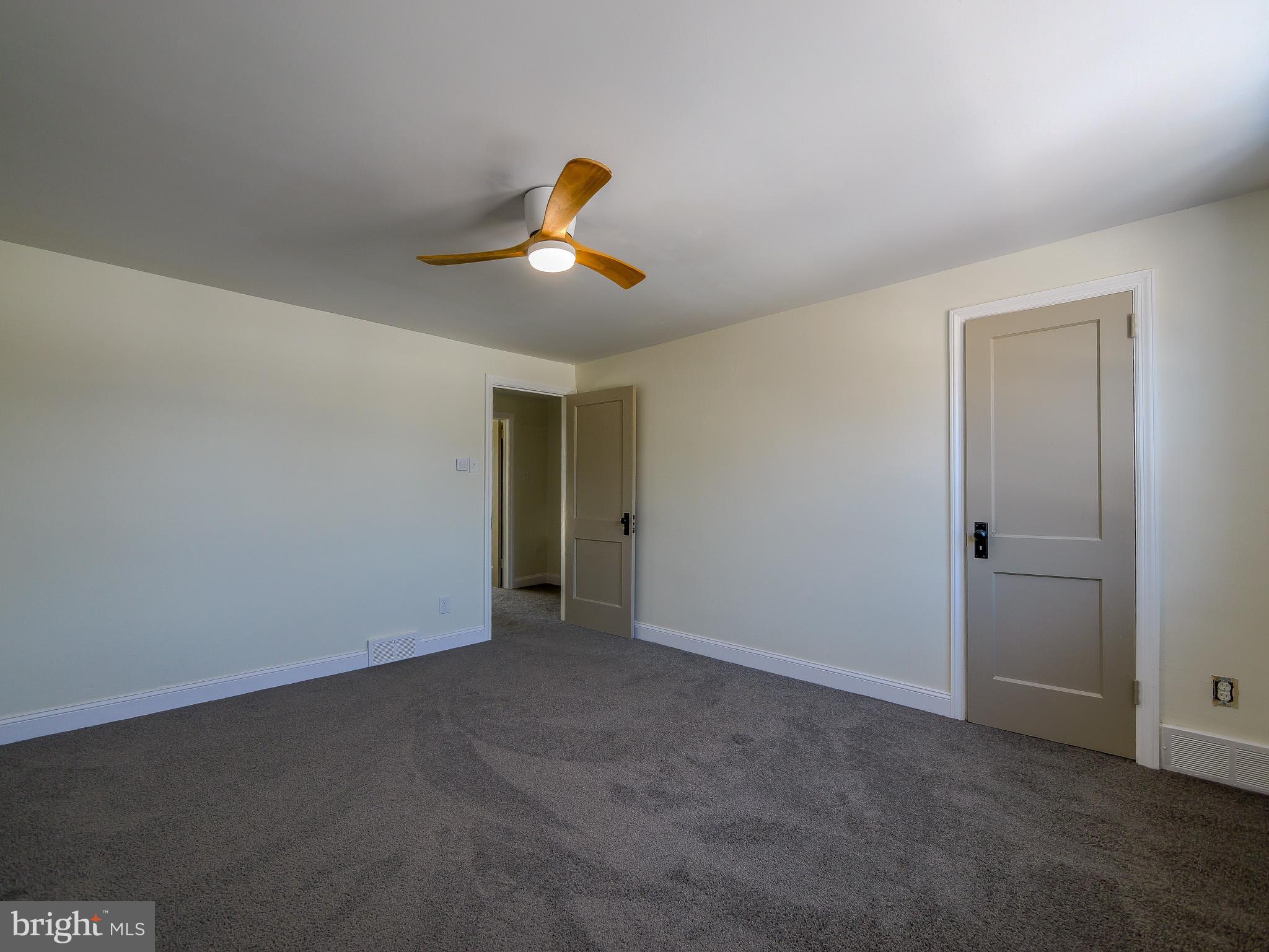 520 Rively Avenue Glenolden, PA 19036 - Photo 20 of 39