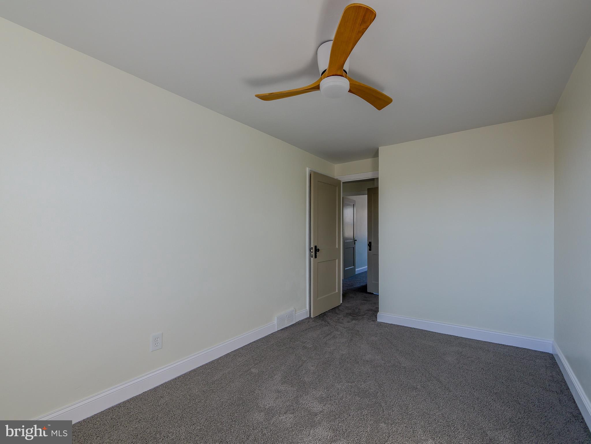 520 Rively Avenue Glenolden, PA 19036 - Photo 23 of 39