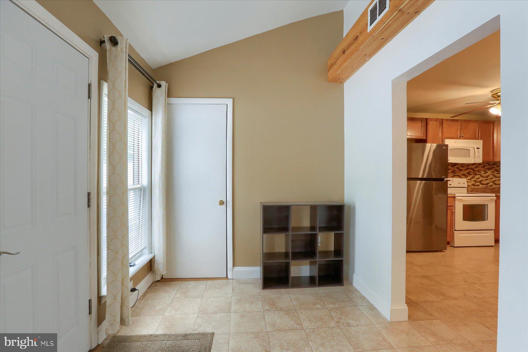 656 Lopax Road Harrisburg, PA 17112 - Photo 13 of 27