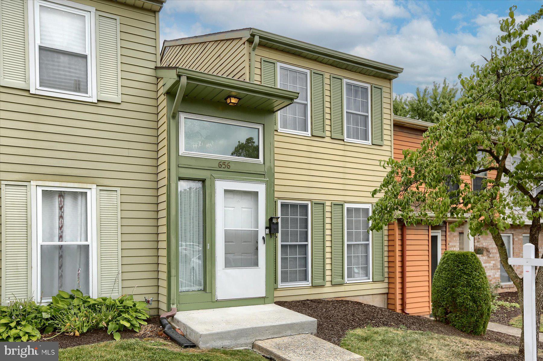 656 Lopax Road Harrisburg, PA 17112 - Photo 2 of 27