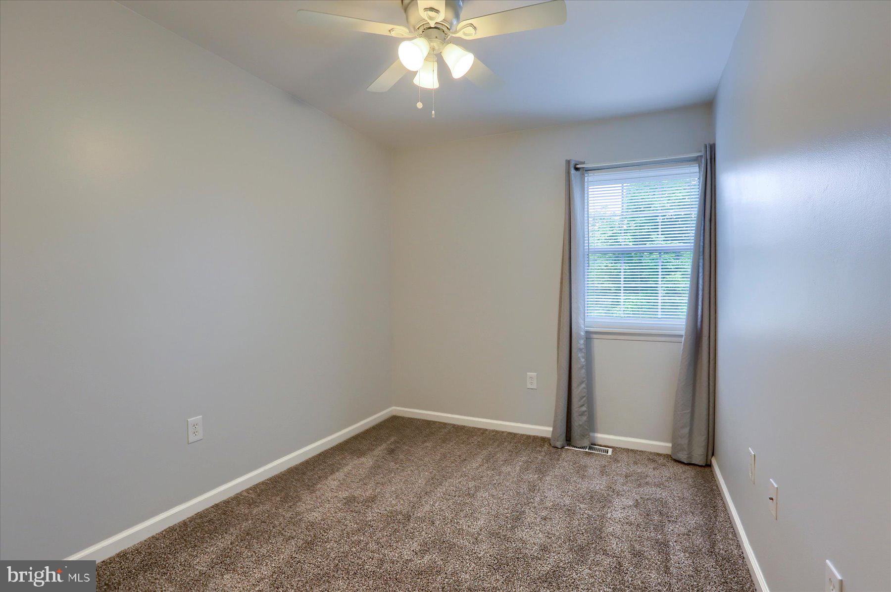 656 Lopax Road Harrisburg, PA 17112 - Photo 26 of 27