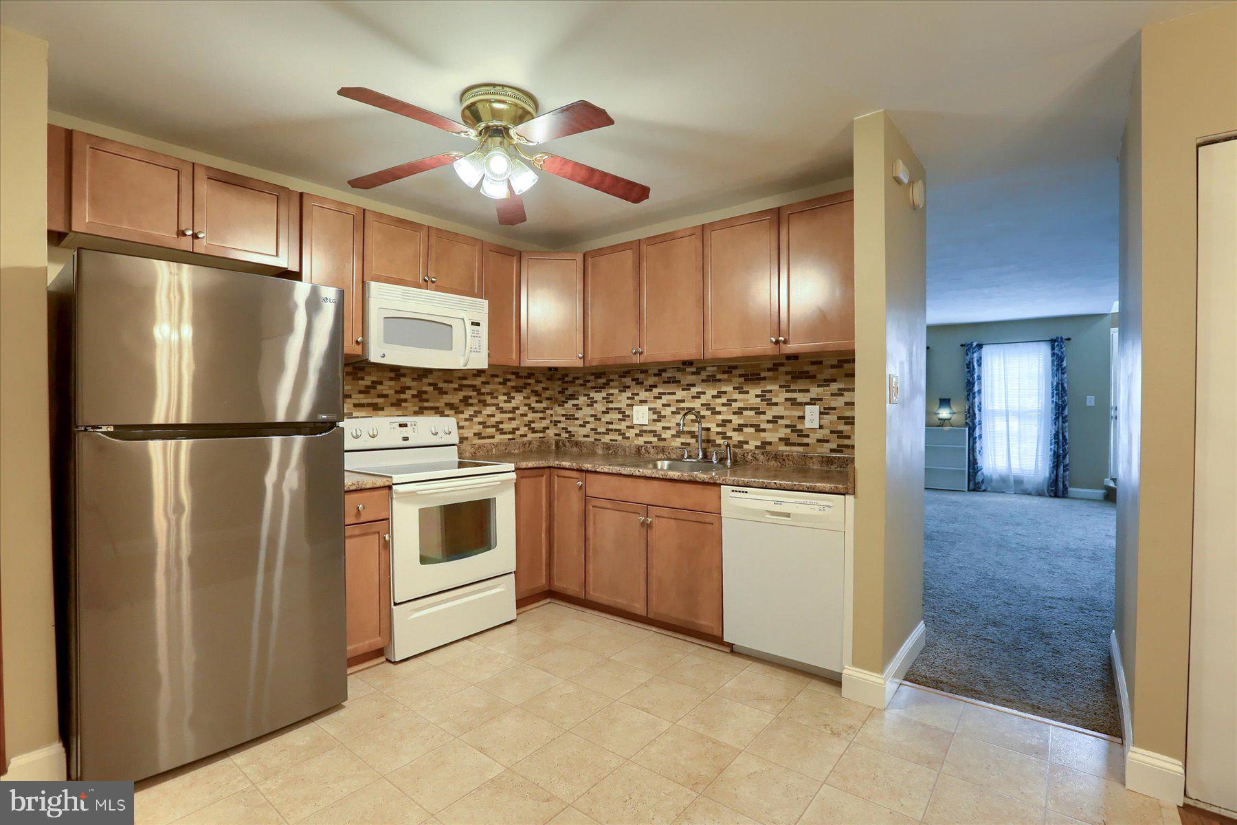 656 Lopax Road Harrisburg, PA 17112 - Photo 9 of 27