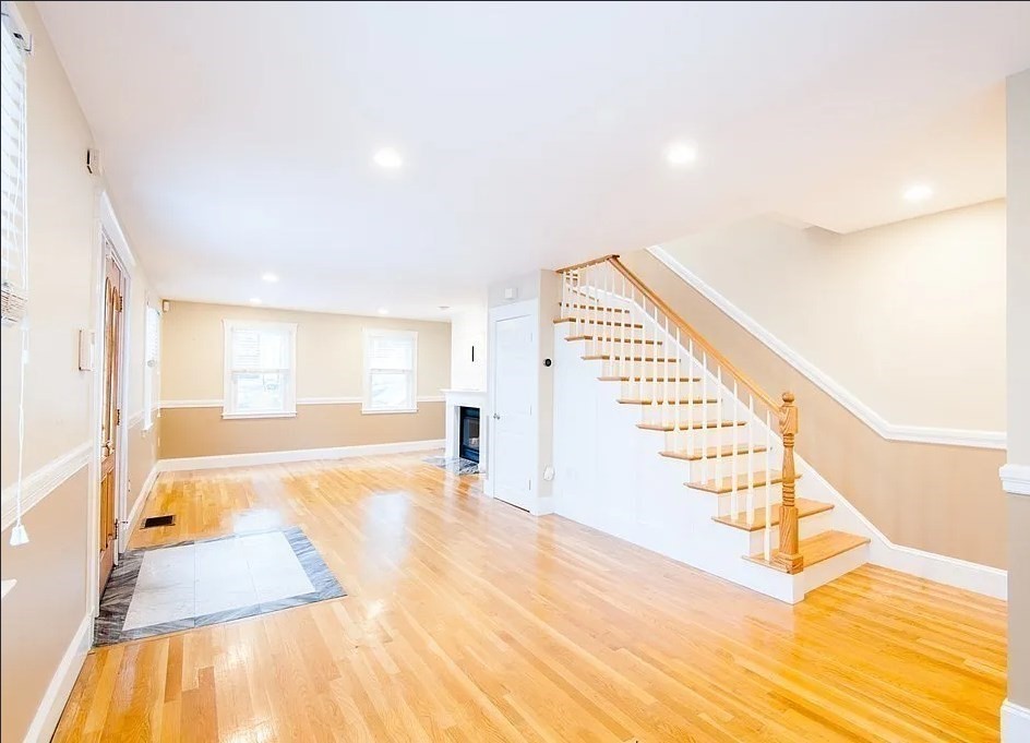 9 G Street Boston, MA 02127 - Photo 2 of 16