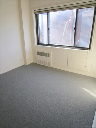 $2,350 | 680 North Terrace Avenue, Unit 2D, Mount Vernon, NY 10552