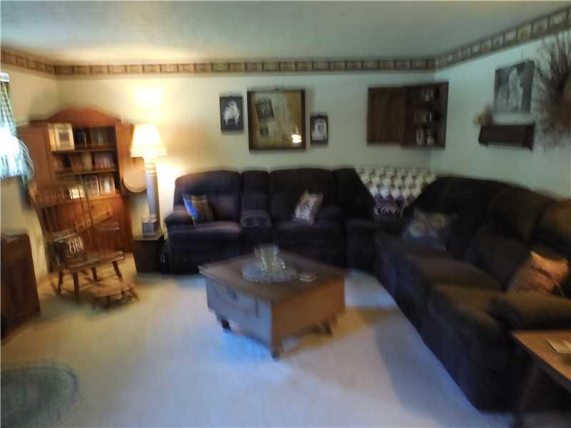 1830 Shady Plain Road Apollo, PA 15613 - Photo 6 of 16 Family Room.