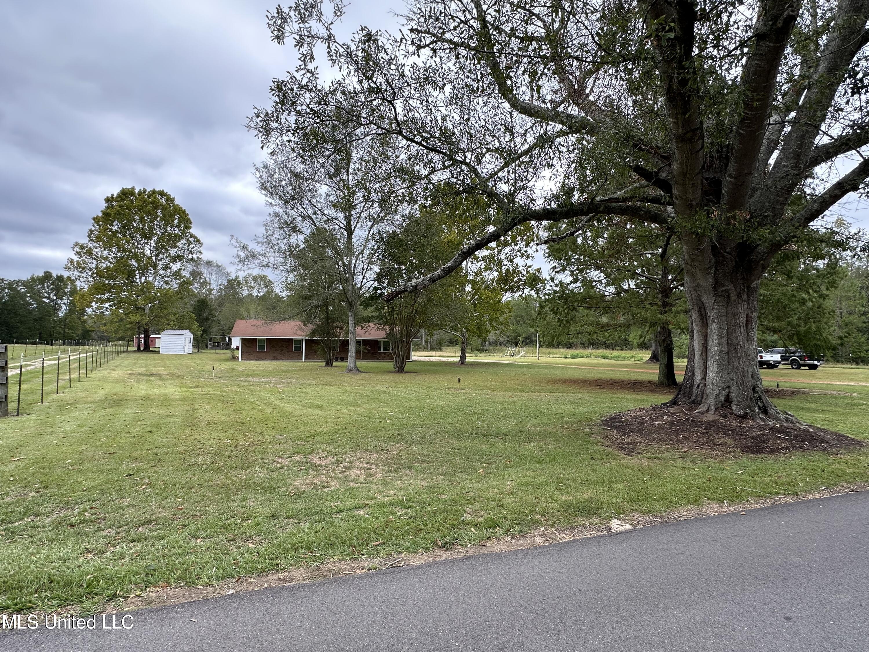 867 Osborn Moody Road Poplarville, MS 39470 - Photo 4 of 27 IMG_7228