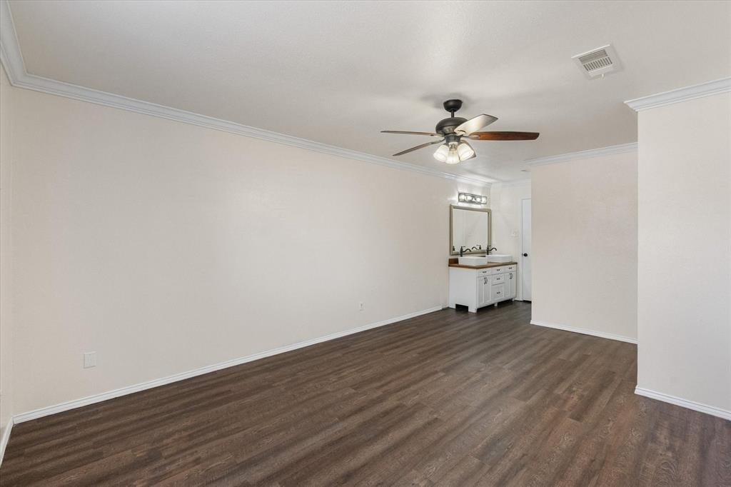 505 Meadow Ridge Drive Cedar Hill, TX 75104 - Photo 14 of 30