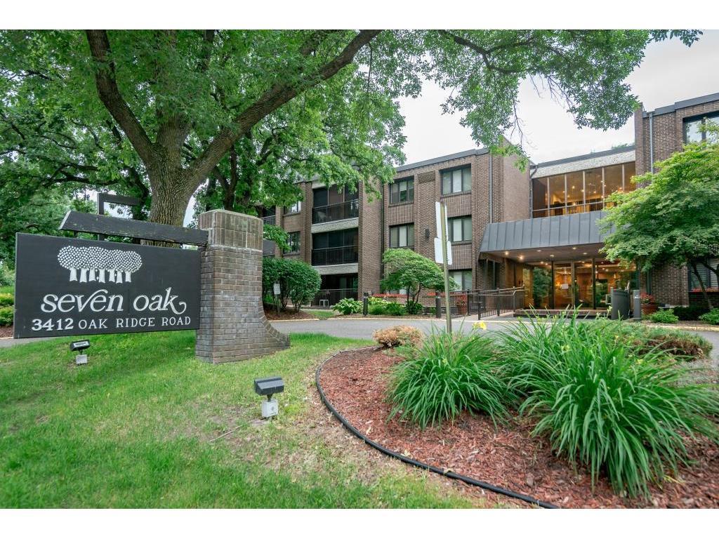 3412 Oak Ridge Road, Unit 104 Minnetonka, MN 55305 - Photo 18 of 25 Gallery Image 18