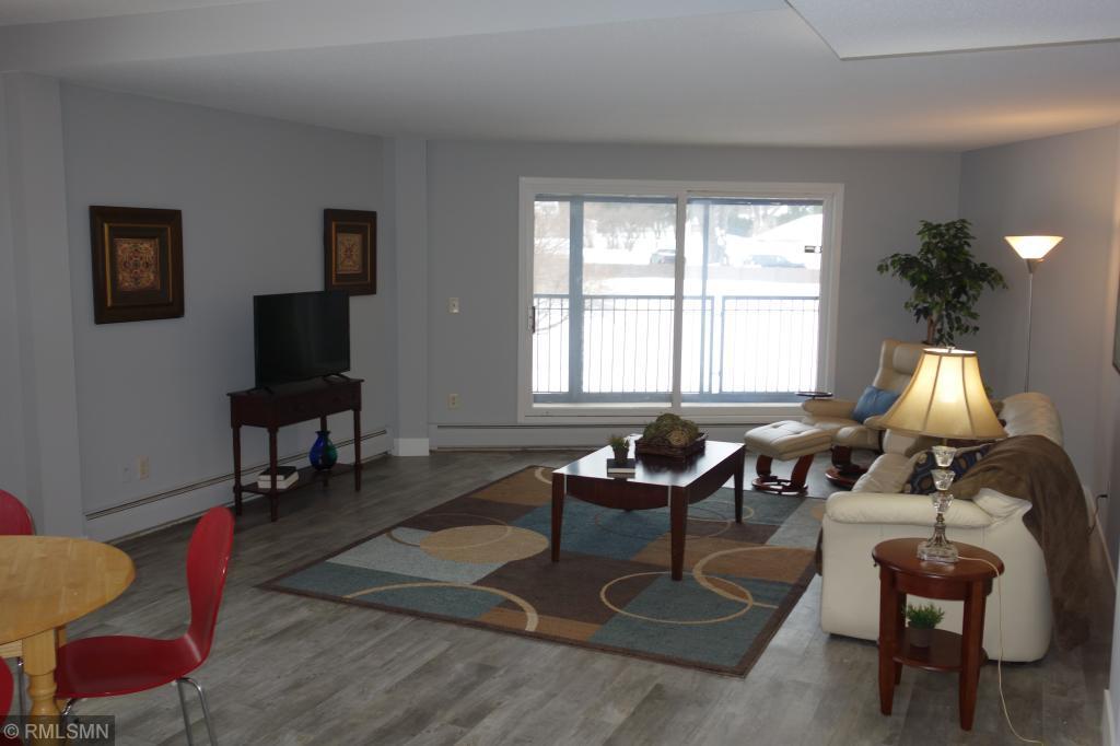3412 Oak Ridge Road, Unit 104 Minnetonka, MN 55305 - Photo 2 of 25 Gallery Image 2