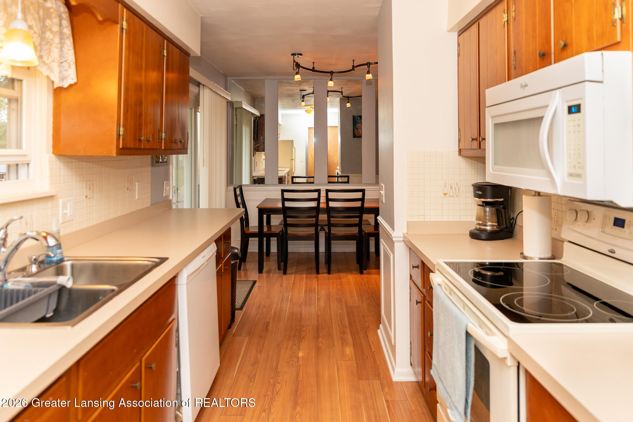 3720 Dell Road Holt, MI 48842 - Photo 14 of 47 Kitchen/Dining