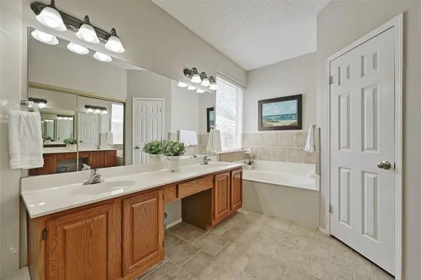 $850,000 | 10906 Redgate Lane, Austin, TX 78739