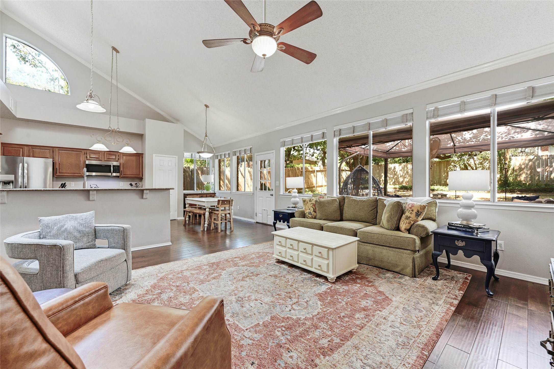 10906 Redgate Lane Austin, TX 78739 - Photo 7 of 25