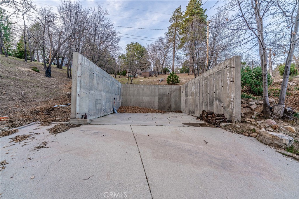 70 Panorama Road Running Springs, CA 92382 - Photo 8 of 12