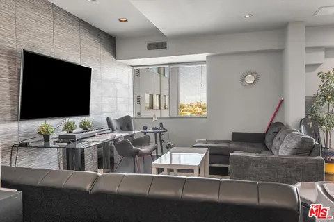 $1,495,000 | 1155 North La Cienega Boulevard, Unit 702, West Hollywood, CA 90069