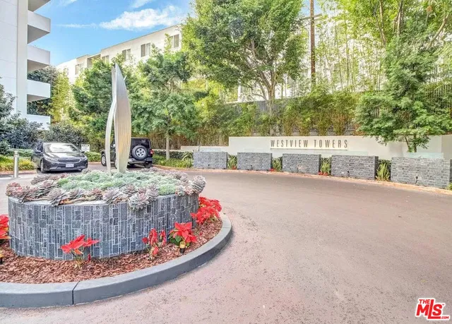 $1,495,000 | 1155 North La Cienega Boulevard, Unit 702, West Hollywood, CA 90069