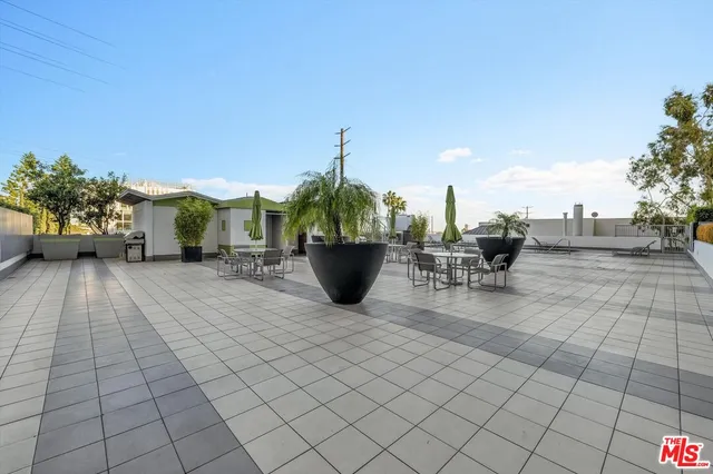 $1,495,000 | 1155 North La Cienega Boulevard, Unit 702, West Hollywood, CA 90069