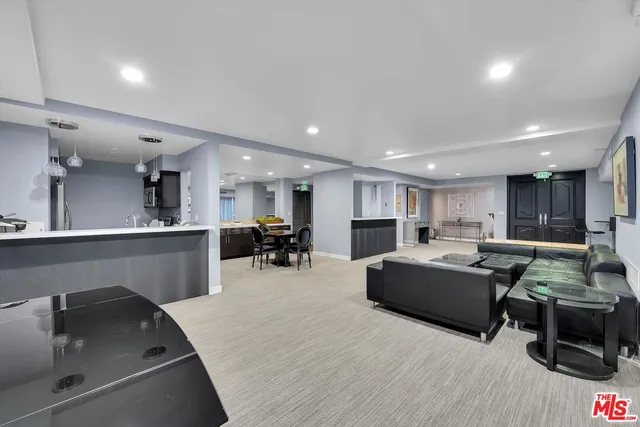 $1,495,000 | 1155 North La Cienega Boulevard, Unit 702, West Hollywood, CA 90069