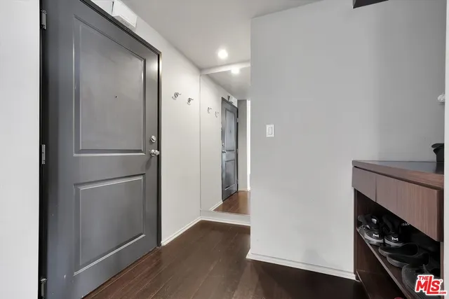 $1,495,000 | 1155 North La Cienega Boulevard, Unit 702, West Hollywood, CA 90069