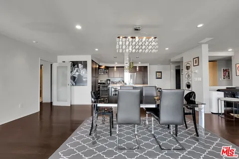 $1,495,000 | 1155 North La Cienega Boulevard, Unit 702, West Hollywood, CA 90069