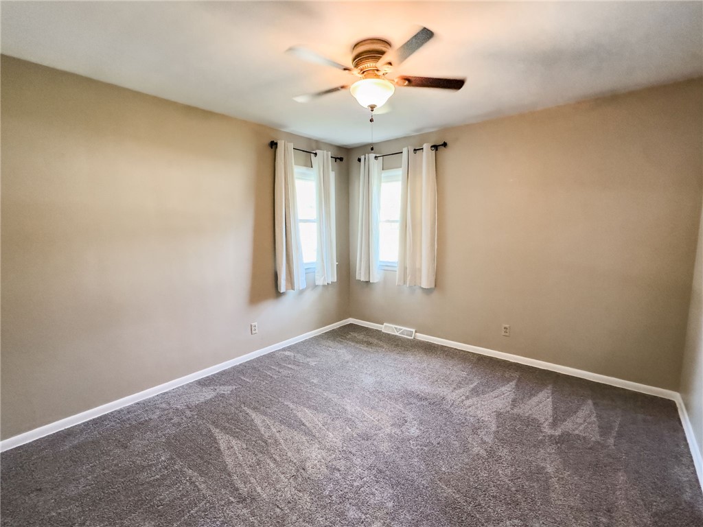 701 West Rustic Street Robinson, IL 62454 - Photo 17 of 36