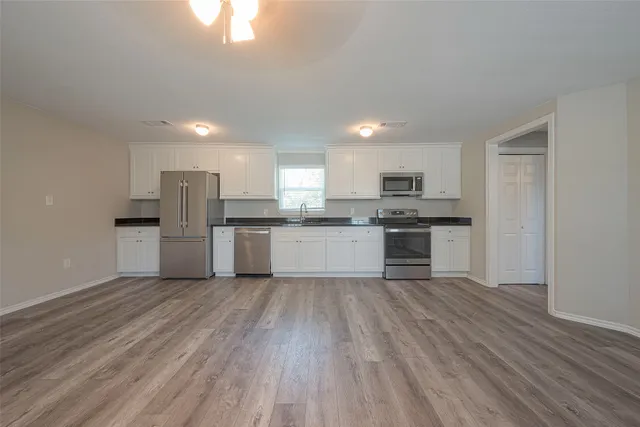 $1,500 | 1547 Garden Road, Pearland, TX 77581