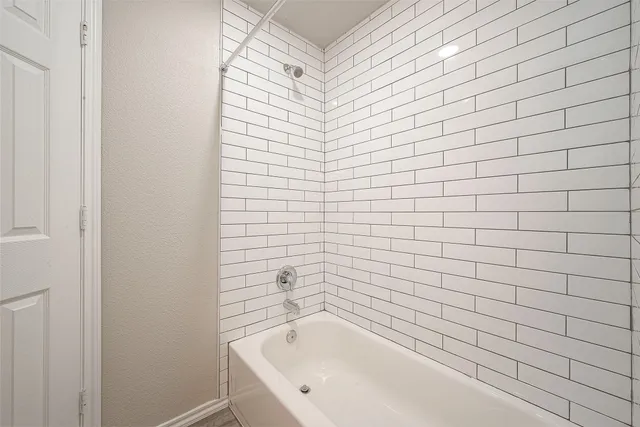 $1,500 | 1547 Garden Road, Pearland, TX 77581