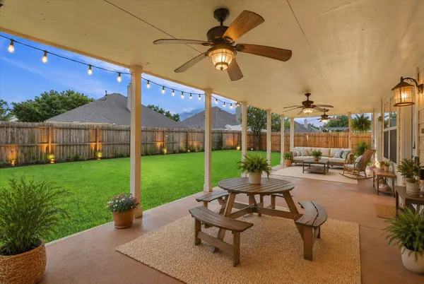 $369,000 | 6215 Lake Chase Court, Katy, TX 77493