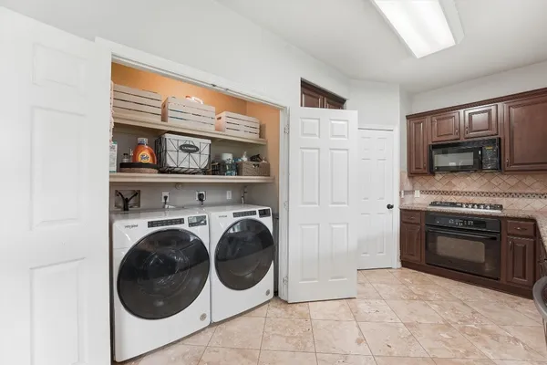 $369,000 | 6215 Lake Chase Court, Katy, TX 77493