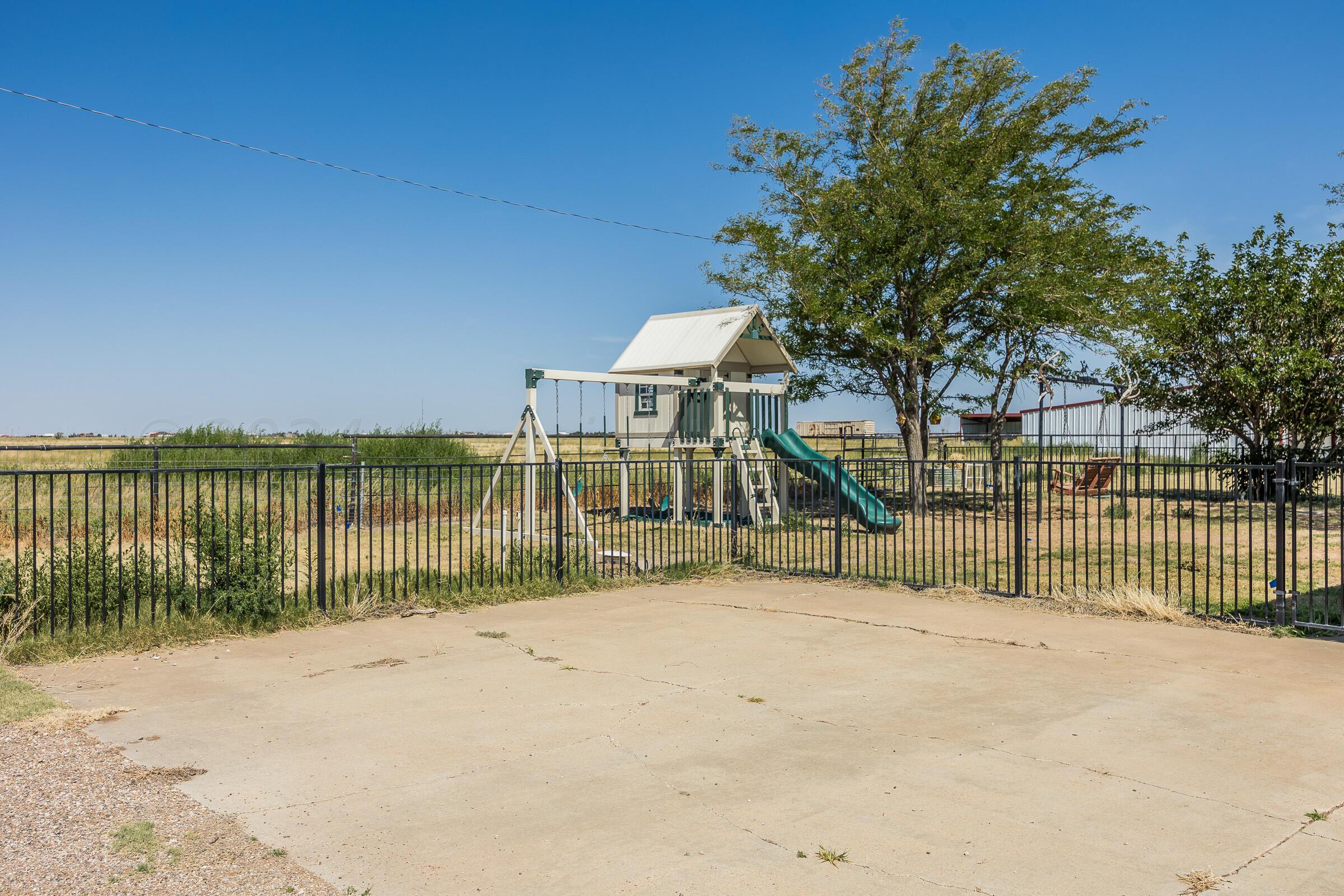 8500 South Blessen Road Amarillo, TX 79119 - Photo 30 of 41 29-Parking