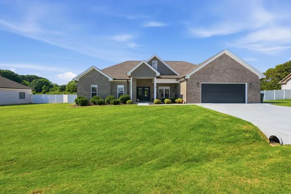 $389,900 | 181 Spry Way, Killen, AL 35645