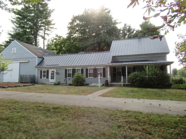$1,295,000 | 43 Depot Road, Kingston, NH 03848
