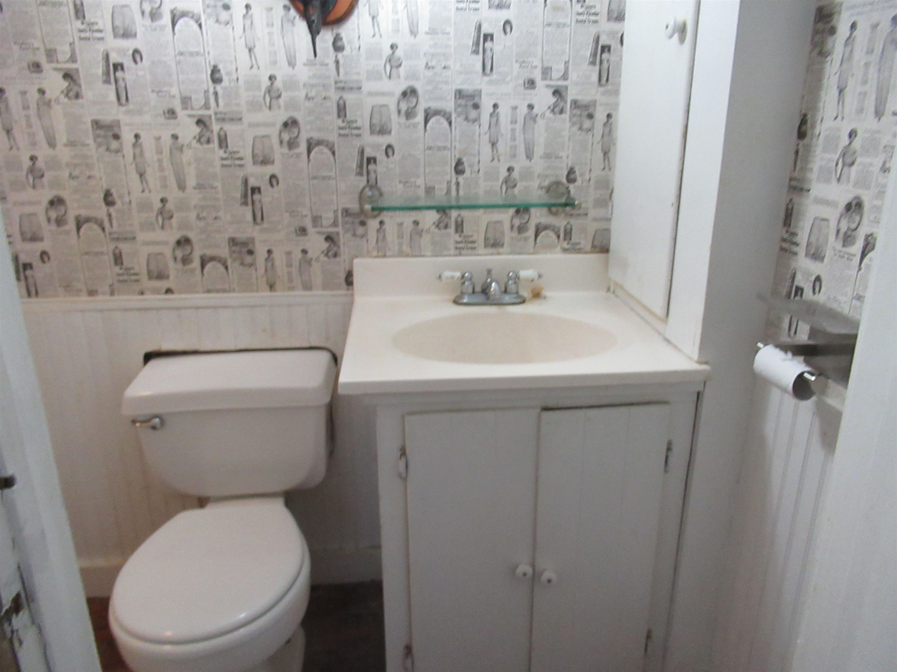 43 Depot Road Kingston, NH 03848 - Photo 9 of 42