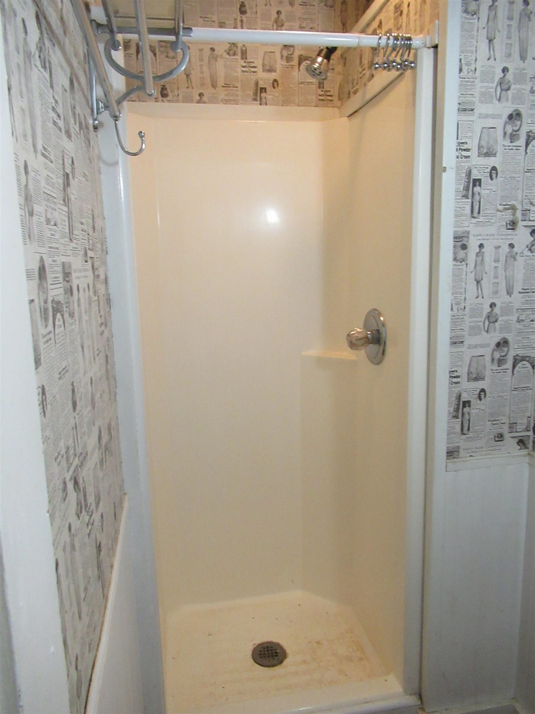 43 Depot Road Kingston, NH 03848 - Photo 10 of 42