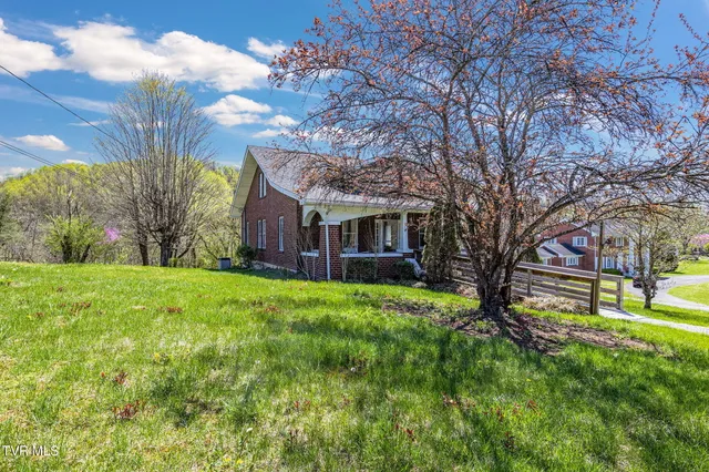 $129,900 | 41144 West Morgan Avenue, Pennington Gap, VA 24277