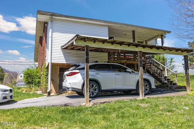 $129,900 | 41144 West Morgan Avenue, Pennington Gap, VA 24277