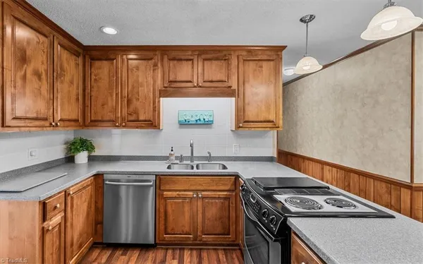 $385,000 | 1905 Glenn Drive, Reidsville, NC 27320