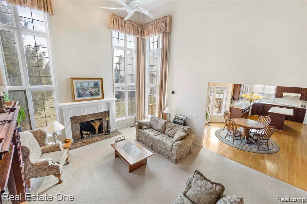 2049 Mapleridge Road Rochester Hills, MI 48309 - Photo 11 of 38