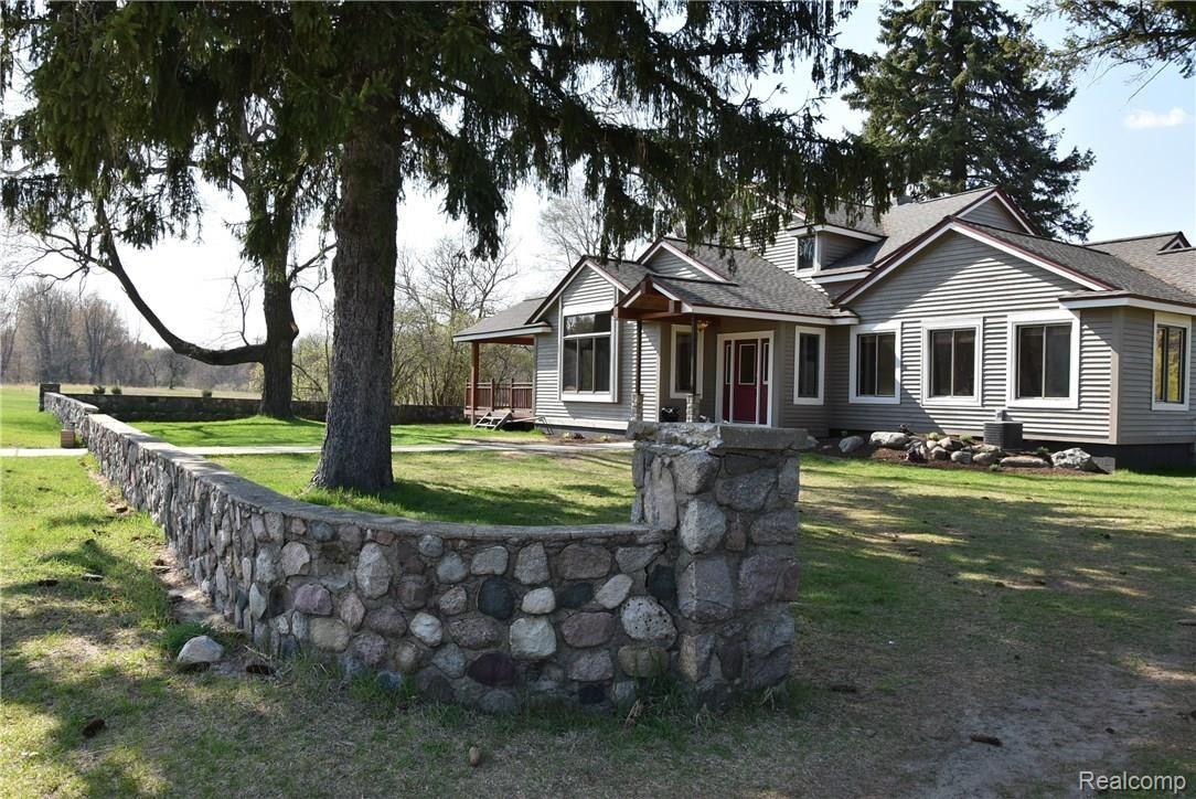 2341 Sullivan Road Oxford, MI 48371 - Photo 3 of 71 2341 Sullivan (208).JPG