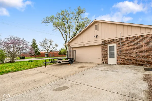 $385,000 | 758 Stafford Road, Plainfield, IN 46168