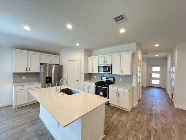 $2,200 | 14206 Black Canyon Lane, Conroe, TX 77384