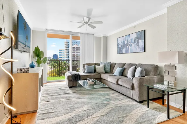 $3,250 | 1801 North Flagler Drive, Unit 704, West Palm Beach, FL 33407