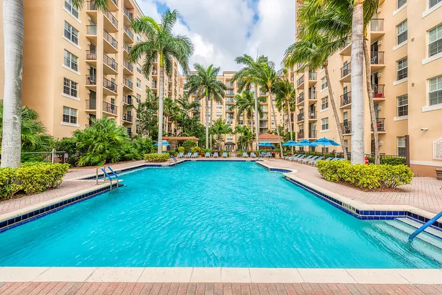 $3,250 | 1801 North Flagler Drive, Unit 704, West Palm Beach, FL 33407