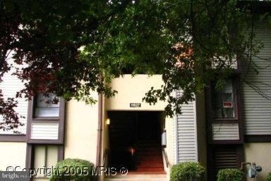 11627 Stoneview Square, Unit 78/11C Reston, VA 20191 - Photo 1 of 18 Exterior (Main)