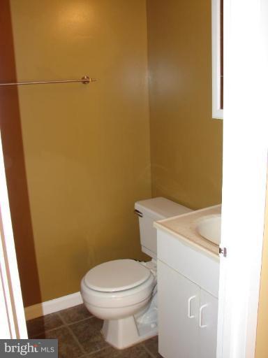 11627 Stoneview Square, Unit 78/11C Reston, VA 20191 - Photo 12 of 18 Master Bath