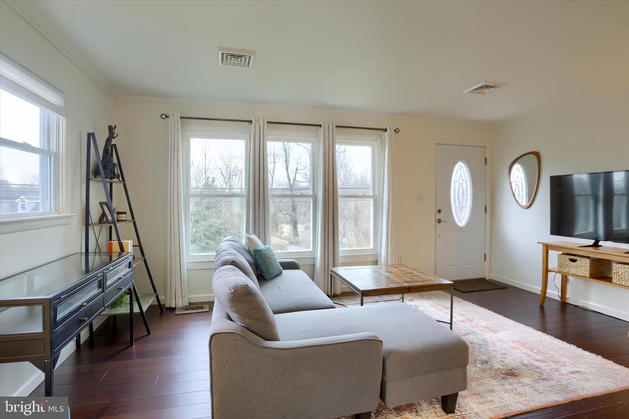 7936 Moyer Road Harrisburg, PA 17112 - Photo 5 of 37