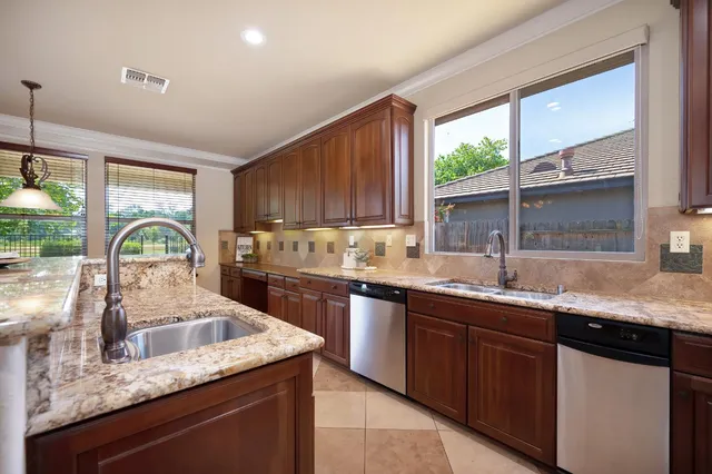 $615,000 | 620 Castle Oaks Drive, Ione, CA 95640